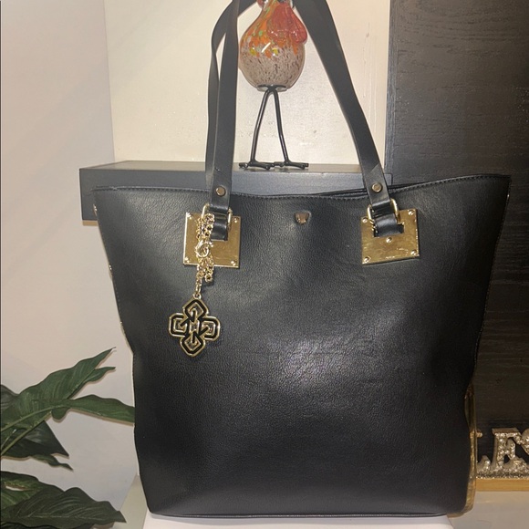 Handbags - Black Gianni Bini Tote Bag with Gold Accents…just ask about it if u 😍it!
